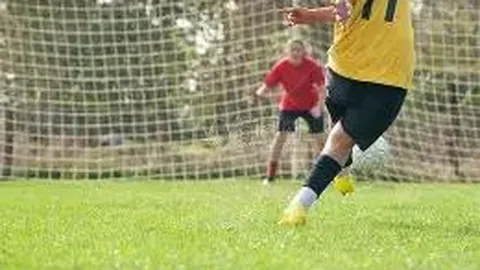 【塔帅揭秘】萨利巴与特罗萨德速愈在望，梅里诺意外转型锋线神技惊艳！